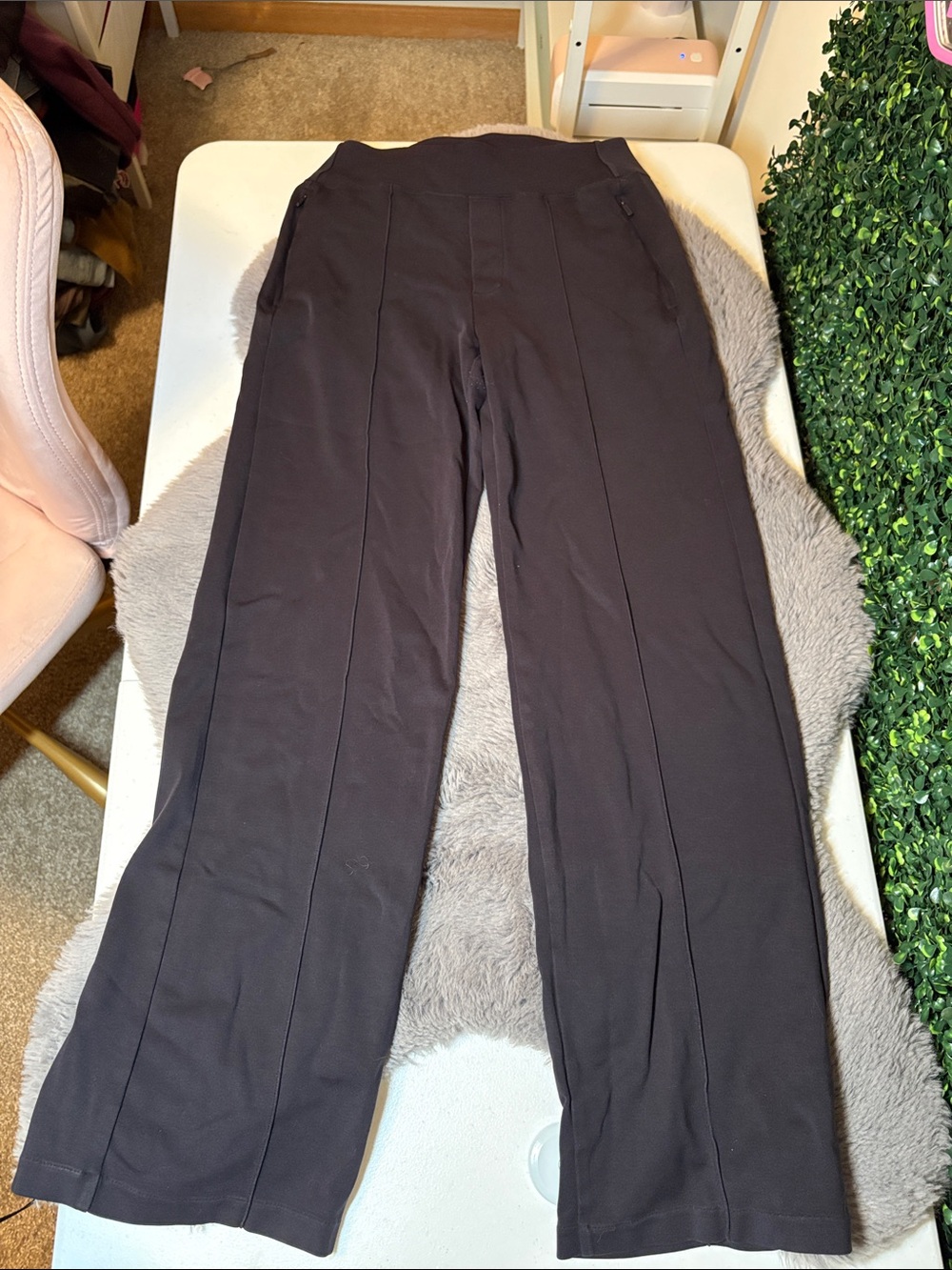 Athleta Black Straight-Leg Performance Pants Size 0 - Picture 5 of 6